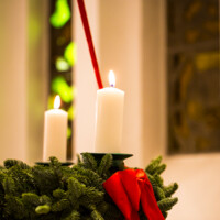 Adventskrans i kirken